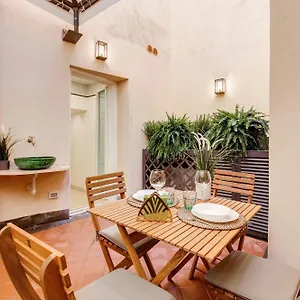  Apartment Trevi Chic House